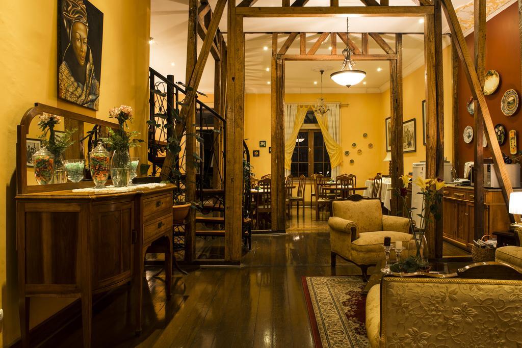 Hotel Boutique Acontraluz Valparaiso Exterior photo